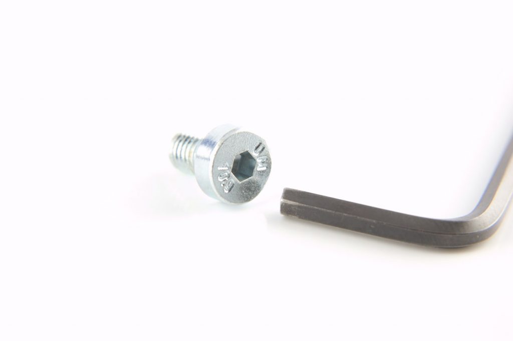 socket cap screw with allen key